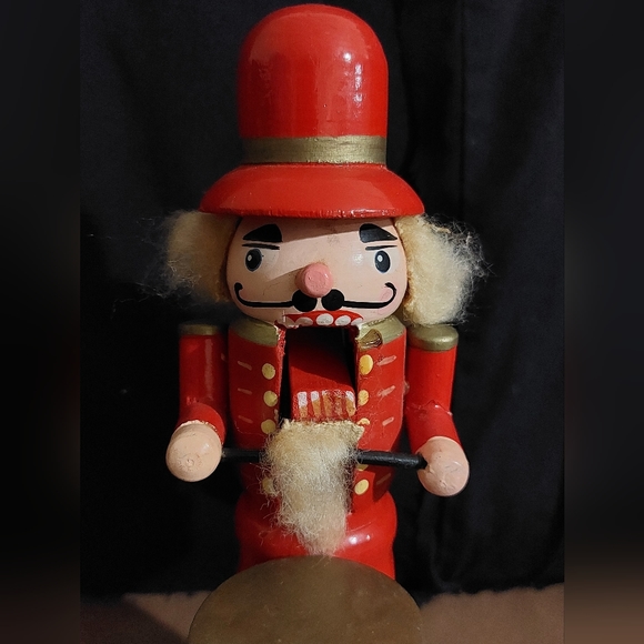 Vintage 9 inch Tall Drummer Nutcracker Figurine - Picture 5 of 13